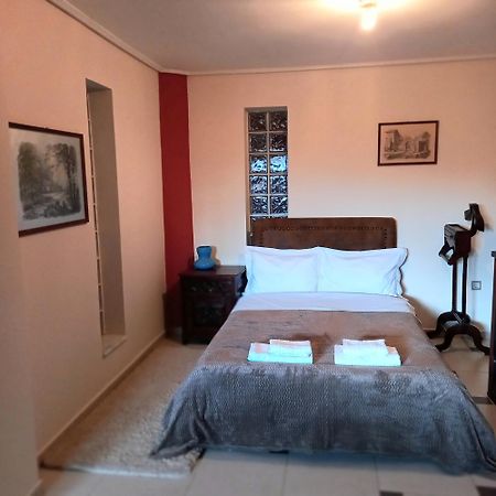 Apartamento Ταξιδιώτες Travellers Megalopolis Exterior foto